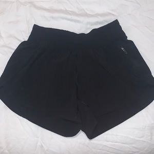 Lululemon Track That Short - Size 6/Black